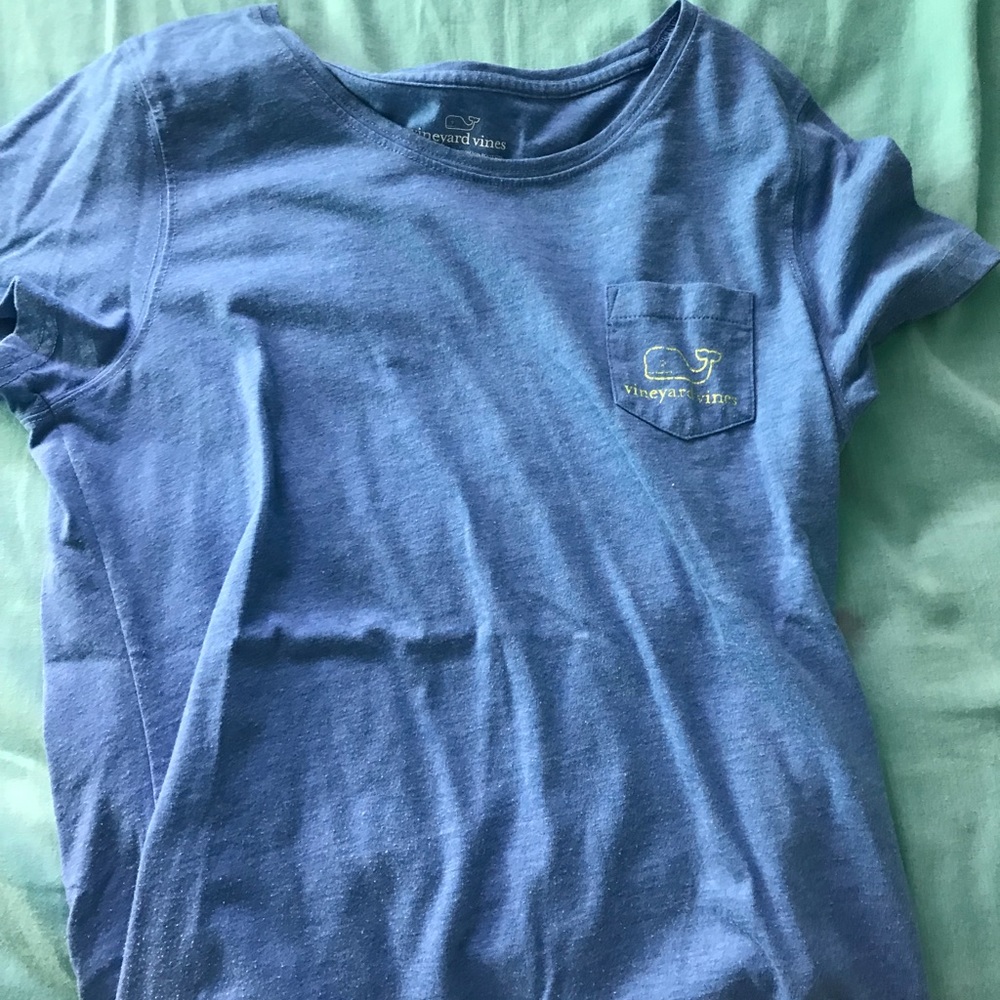 Vineyard vines tshirt